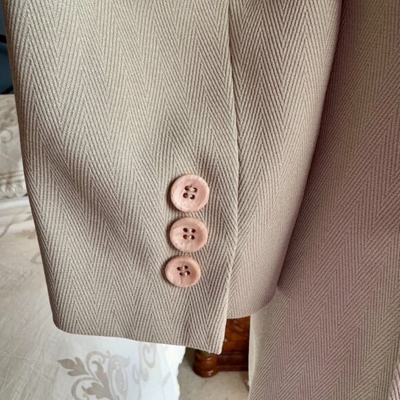 Vintage Beige Herringbone Skirt Suit Set - Picture 5 of 16